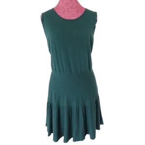 FLASH SALE 🍒. Sleeveless sweater dress Forrest green womans XL